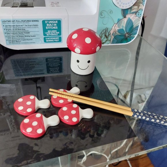 Super Cute Rare Mushroom Ceramic Chopstick Rests SET Organize all In Mushroom - Picture 2 of 8
